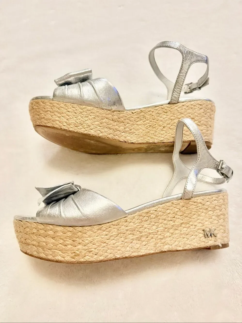 Michael Kors Silver Metallic Leather Bow Espadrille Wedge Sandals Size 8 (EU 38)